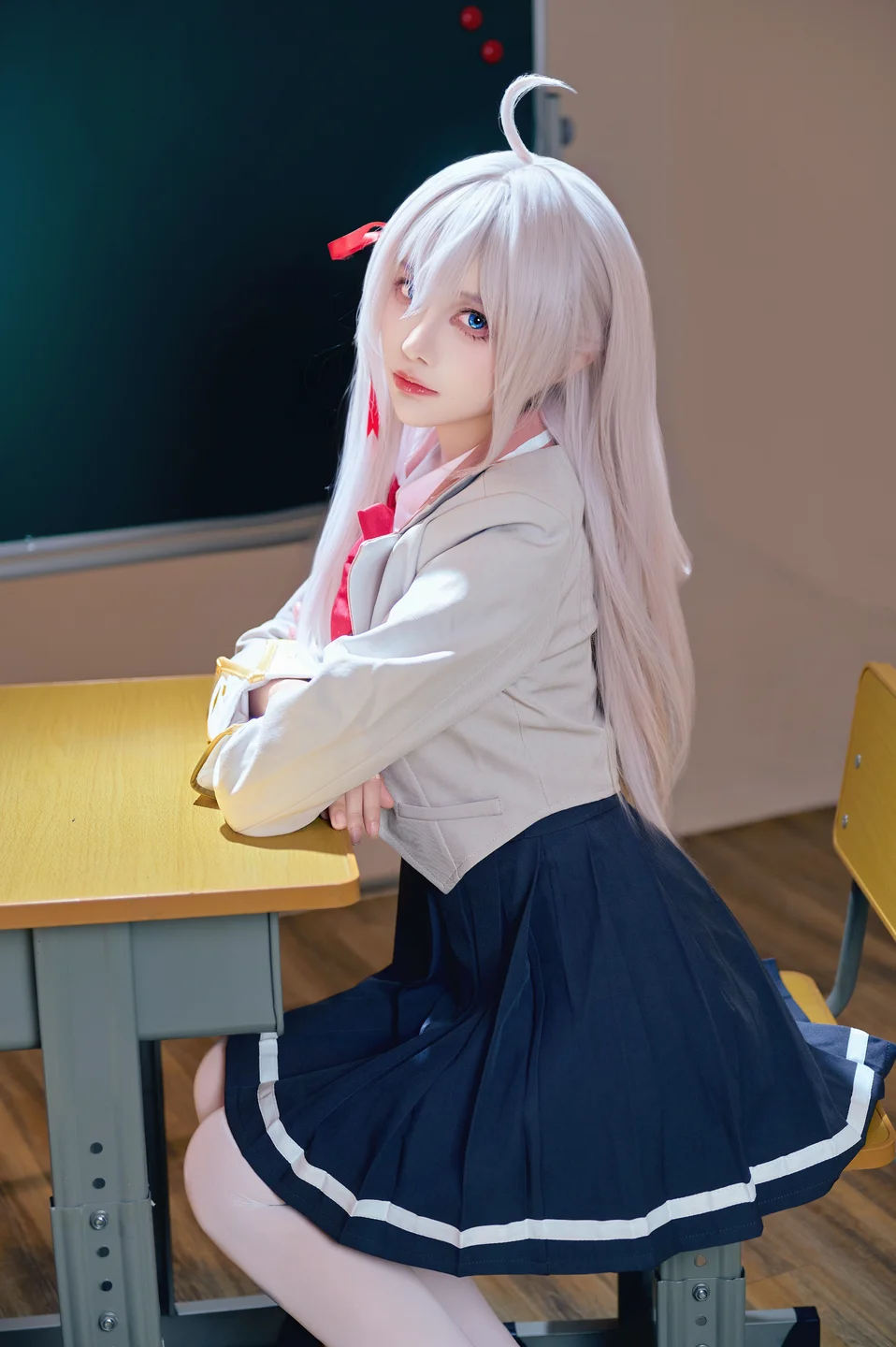 Shika小鹿鹿 - 邻座艾莉同学 [38P,2V-369MB] tg@simisebaisi 【丝足阁】014.webp
